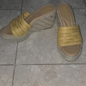 Born Aneesa - Yellow Braided Wedge Sandals - Sz 6